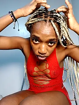 Snapshot of kinkybeby chatting on 11/29/25, 01:03 kinkybeby online show from 11/29/25, 01:03