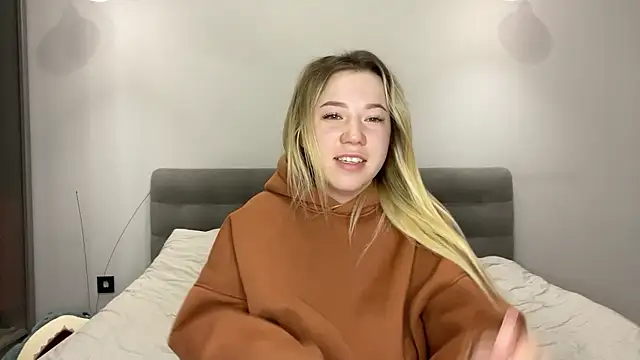 Embersweetbunny online show from 01/09/26, 06:16