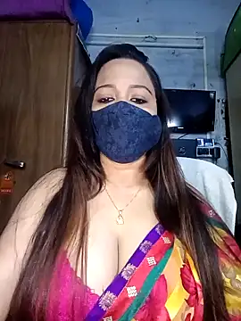 albelasummi702 online show from 02/08/25, 04:25