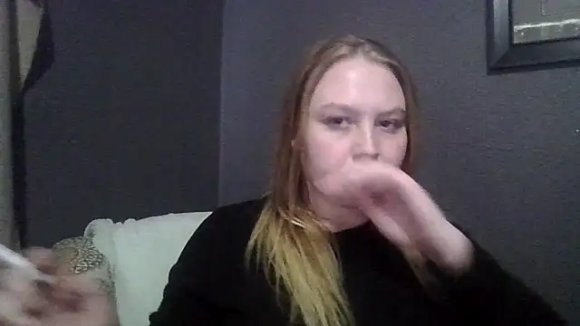Snapshot of PhatAssBlond chatting on 02/22/25, 08:42 PhatAssBlond online show from 02/22/25, 08:42