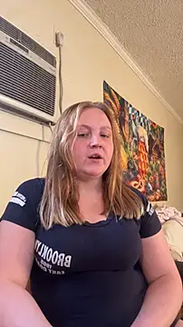 Snapshot of PhatAssBlond chatting on 09/28/25, 04:45 PhatAssBlond online show from 09/28/25, 04:45