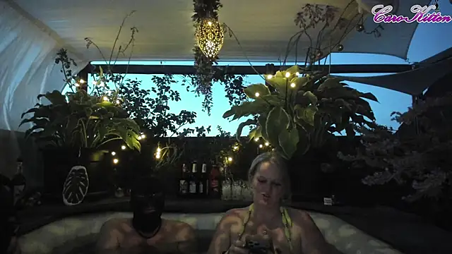 Snapshot of caro_kitten chatting on 07/19/26, 08:23 caro kitten online show from 07/19/26, 08:23
