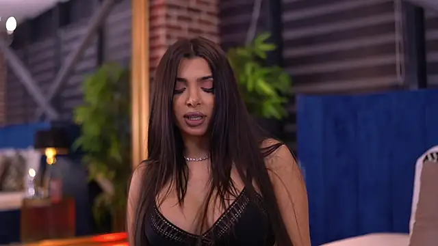 NicoleCellini online show from 10/29/25, 06:42