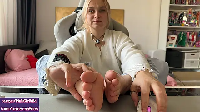 unicornsfeet online show from 03/29/26, 10:48