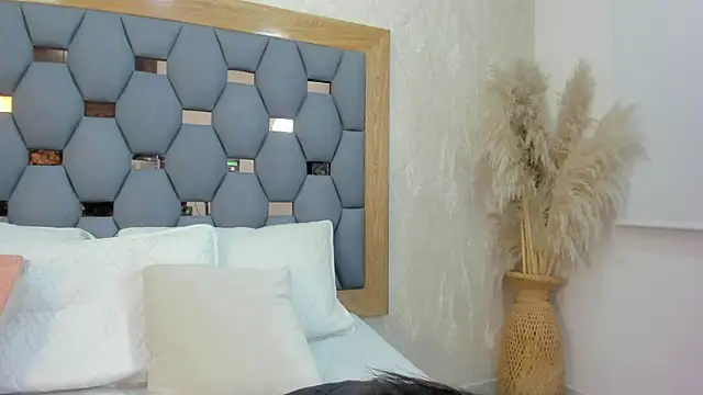 yayi derek online show from 11/27/25, 11:34