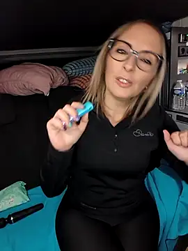 Jade Emeraud online show from 12/02/25, 09:21