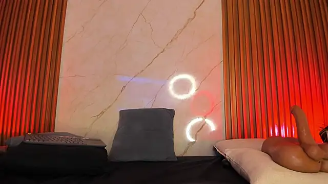 Emiilycollins online show from 02/11/25, 07:12