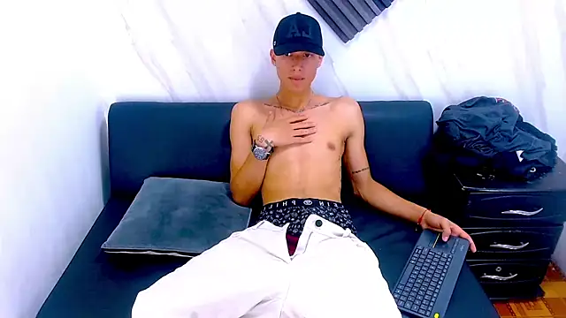 james bronow online show from 01/08/26, 07:49