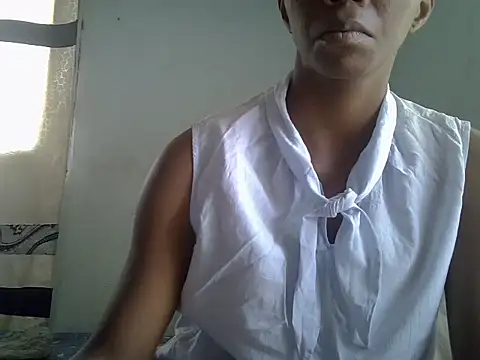 ElianeHot online show from 10/21/25, 08:48