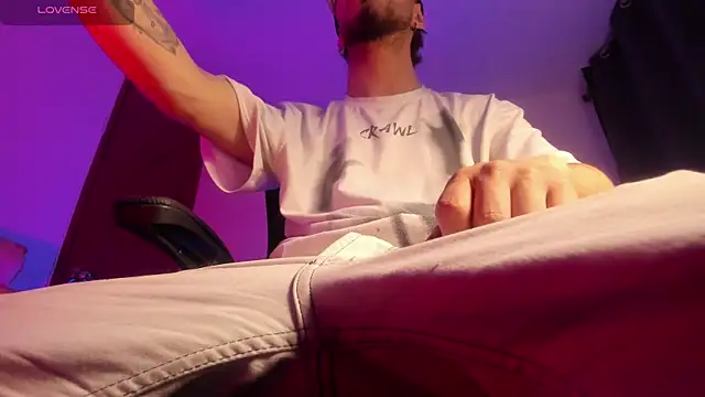 s sven03 online show from 12/23/25, 01:14