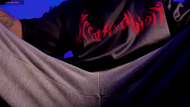 s sven03 online show from 03/26/26, 01:55