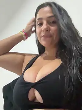 Taylortits online show from 01/04/25, 11:59