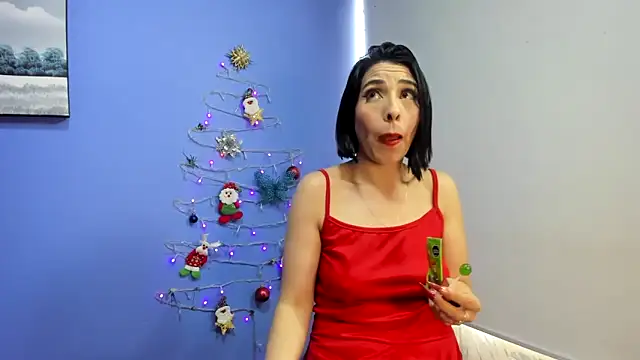 Snapshot of AdelleLennox_cg chatting on 12/13/24, 05:21 AdelleLennox cg online show from 12/13/24, 05:21