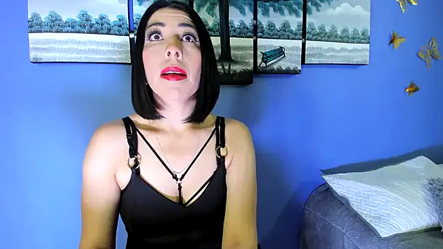 Snapshot of AdelleLennox_cg chatting on 02/17/25, 10:18 AdelleLennox cg online show from 02/17/25, 10:18