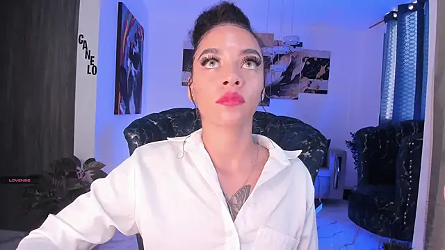 pretty pettite online show from 12/11/24, 09:45