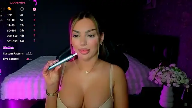 babyleilaa online show from 03/10/26, 09:53