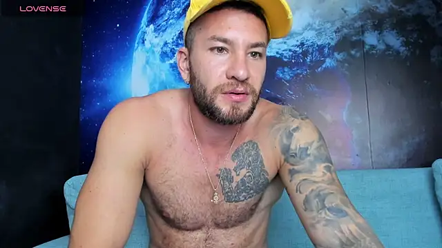 Snapshot of delessandro_world chatting on 03/21/25, 05:32 delessandro world online show from 03/21/25, 05:32