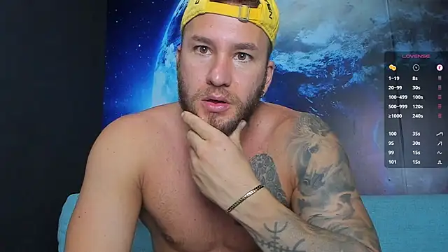 Snapshot of delessandro_world chatting on 12/14/25, 10:58 delessandro world online show from 12/14/25, 10:58