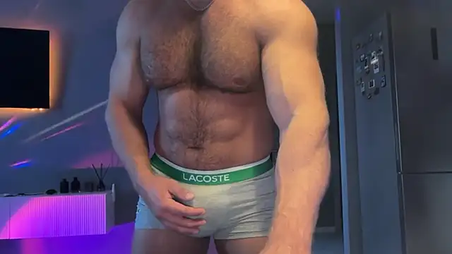 KarlosRichi online show from 03/25/26, 02:34