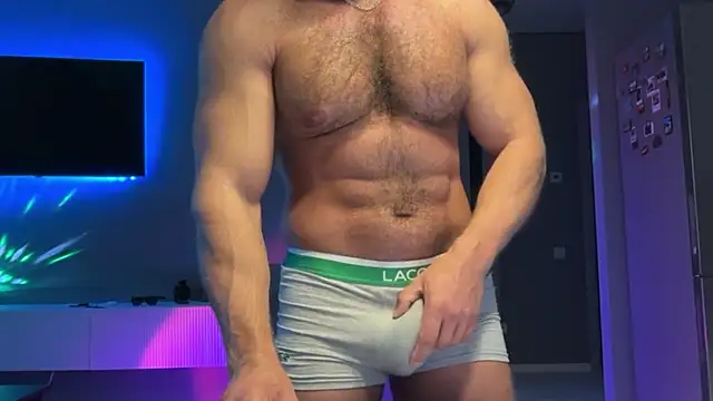 KarlosRichi online show from 04/08/26, 02:33