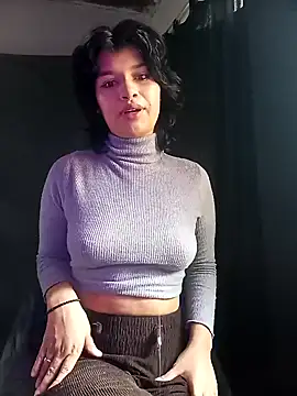 Snapshot of lyzamy_liz chatting on 12/21/24, 06:12 lyzamy liz online show from 12/21/24, 06:12