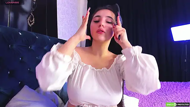 JennyFerguson online show from 03/22/25, 01:00