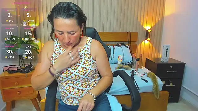 luciana ballesteros  online show from 01/27/25, 03:18