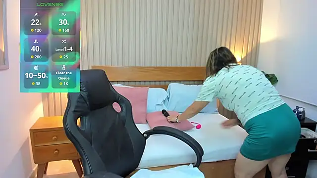 luciana ballesteros  online show from 03/03/26, 12:22