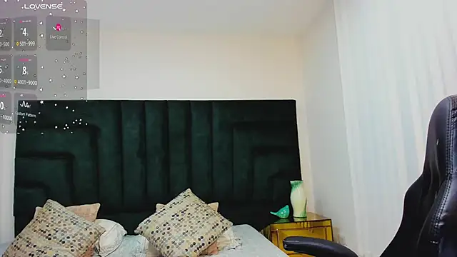 FaloonRoussel online show from 10/12/25, 06:18