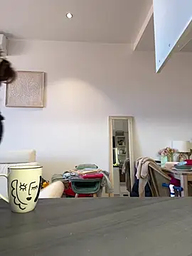 lyajoliee online show from 04/15/26, 08:10