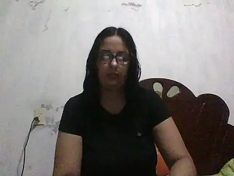 Samanthat33 online show from 03/12/25, 06:55