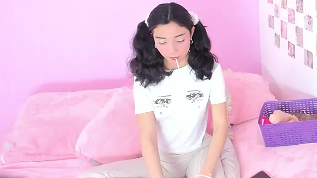 Snapshot of MIDORI_BACK_01 chatting on 02/09/25, 09:06 MIDORI BACK 01 online show from 02/09/25, 09:06