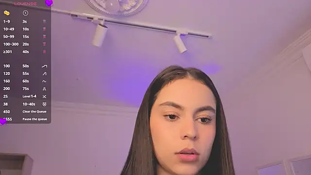 Snapshot of Aleejaa__ chatting on 04/23/26, 11:20 Aleejaa online show from 04/23/26, 11:20