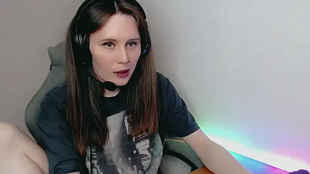 tracy cooper online show from 01/06/25, 02:58