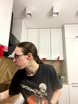 MartiniiSelenna online show from 01/15/26, 06:40