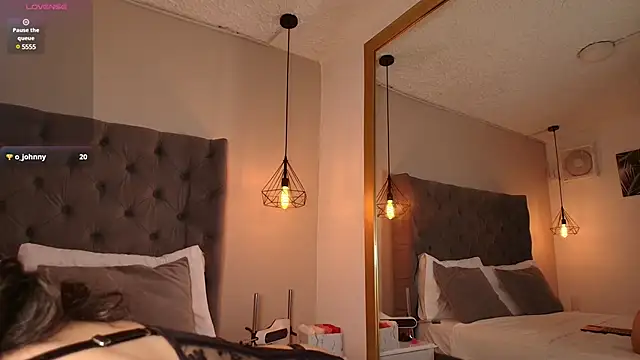 Snapshot of AngelinaRoss_ chatting on 02/27/25, 10:09 AngelinaRoss online show from 02/27/25, 10:09