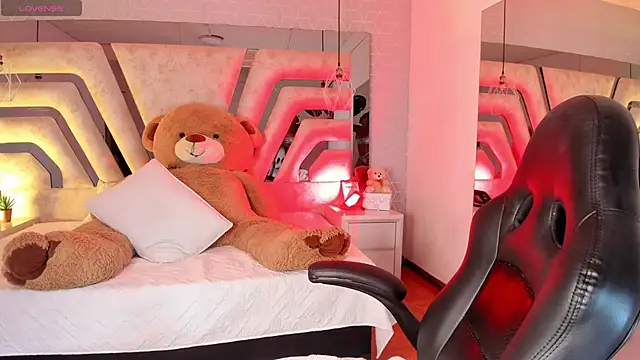 AngelineHeet online show from 03/17/26, 03:55