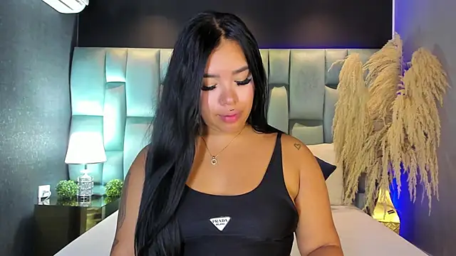 MarianaGarciaa   online show from 04/17/26, 07:17