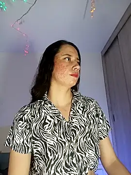 lovely kitt online show from 12/20/25, 01:02