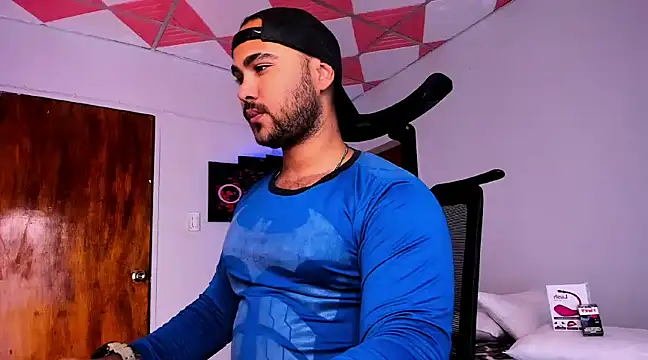 Sebas-hott online show from 01/14/25, 04:04