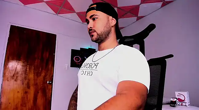 Sebas-hott online show from 01/30/25, 02:49