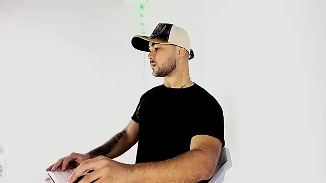 Sebas-hott online show from 09/09/25, 10:20