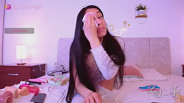 Lucy joi online show from 01/12/26, 02:17