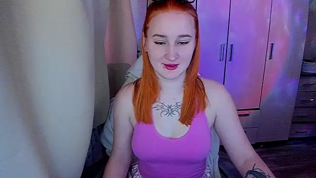 Snapshot of KeiraNight chatting on 04/29/26, 04:49 KeiraNight online show from 04/29/26, 04:49