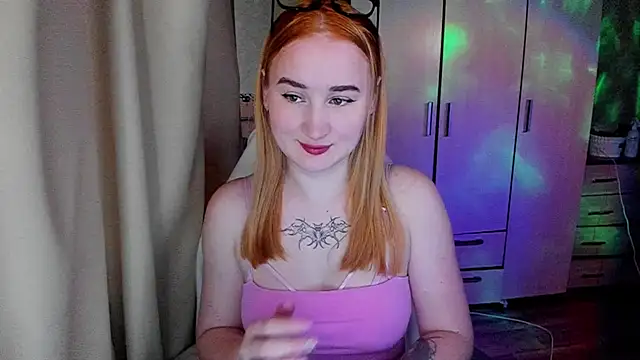 Snapshot of KeiraNight chatting on 05/08/26, 12:16 KeiraNight online show from 05/08/26, 12:16