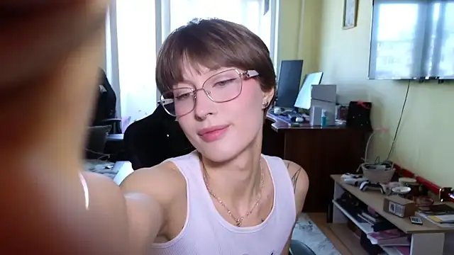 Snapshot of MalvinaBlum chatting on 03/21/26, 08:19 MalvinaBlum online show from 03/21/26, 08:19
