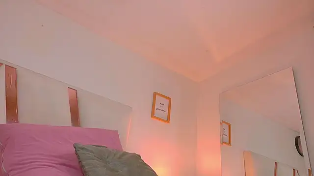 alaia-rogers online show from 02/21/25, 05:53