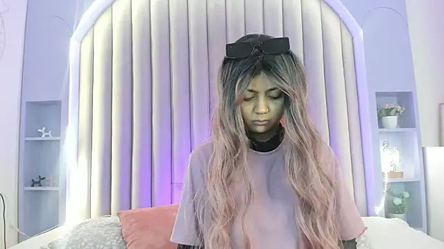 alaia-rogers online show from 03/21/25, 11:33