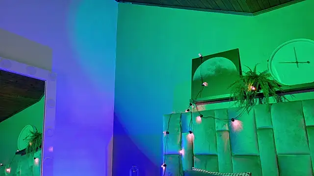 alaia-rogers online show from 10/17/25, 11:35