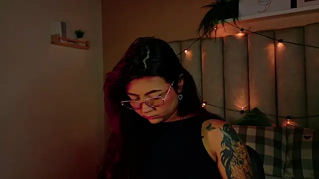 alaia-rogers online show from 12/22/25, 11:40